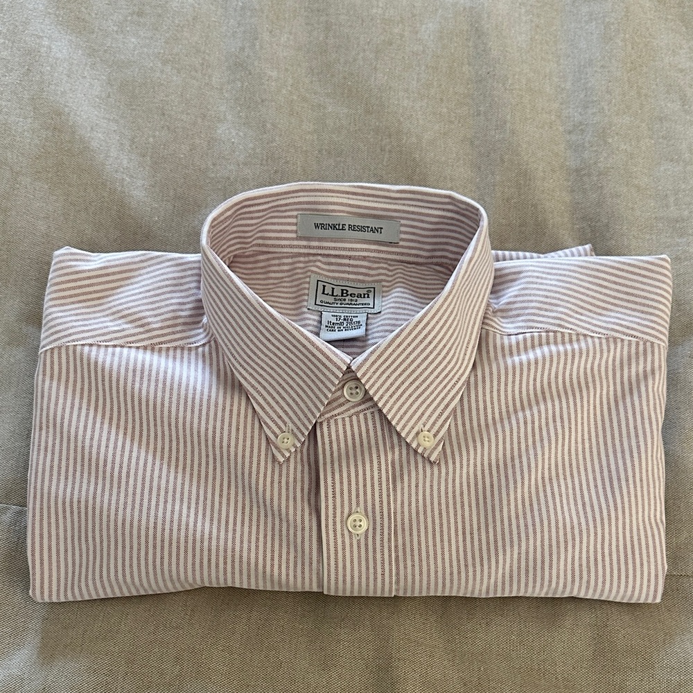 L.L. Bean Men's Red Striped Button Down Shirt Short Sleeved Size 17R